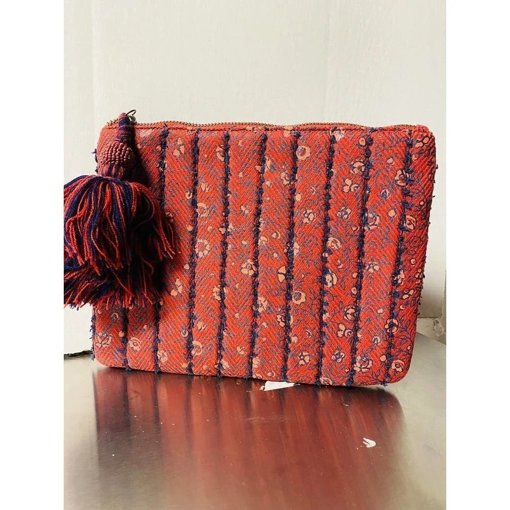 Universal Thread Makeup Bag